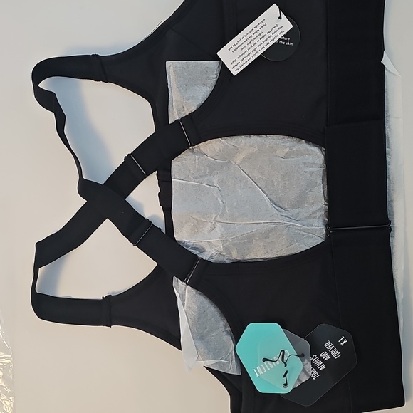 LuLaRoe Black Sports Bra with Front Zip - Picture 2 of 4